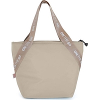 Product Iris Barcelona Insulated Polyester Bag On The Go 25x15x20cm 5lt Vanilla base image