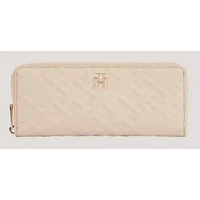 Product Tommy Hilfiger Women's Large Iconic Tommy Beige Merino Wallet base image