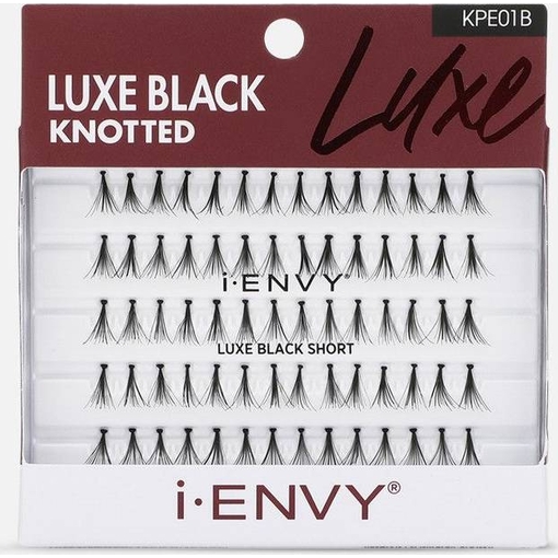 Product Kiss Luxe Black Flare Short Τουφάκια Βλεφαρίδων 70τμχ base image