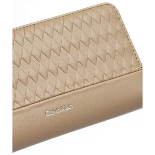 Product Calvin Klein Γυναικείο Πορτοφόλι Mini Quilt Large Zip Around Μπεζ base image