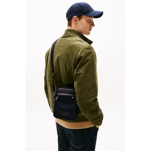 Product Tommy Hilfiger Ανδρική Μικρή Τσάντα Reporter Nylon Mini Reporter Σκούρο Μπλε base image
