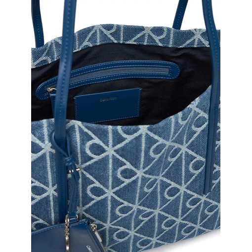 Product Calvin Klein Γυναικεία Μεγάλη Τσάντα Tote Emblem AOP Denim Tote Pouch Μπλε base image