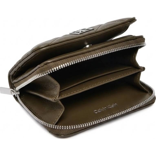 Product Calvin Klein Γυναικείο Μικρό Πορτοφόλι Quilted Flap Zip Around Πράσινο base image