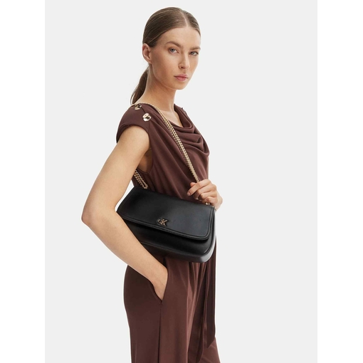 Product Calvin Klein Γυναικείο Μεσαίο Τσάντα Ck Convertible Chain Medium Bag Μαύρο base image