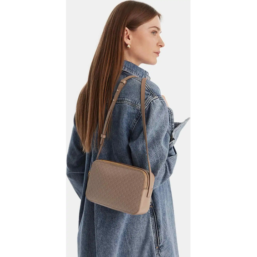 Product Calvin Klein Γυναικεία Μικρή Τσάντα Camera Bag Emblem Aop Elongated Camera Bag Μπεζ base image