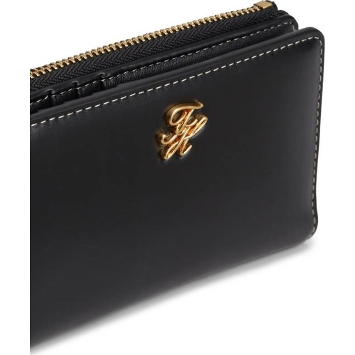 Product Tommy Hilfiger Γυναικείο Μεσαίο Πορτοφόλι Script Bifold Μαύρο base image