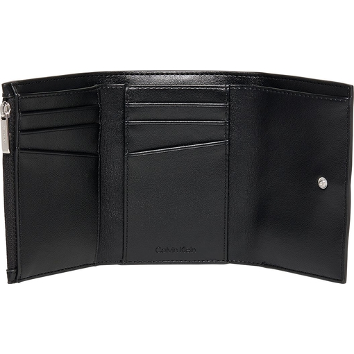 Product Calvin Klein Γυναικείο Μικρό Πορτοφόλι Quilted Flap Zip Around Μαύρο base image