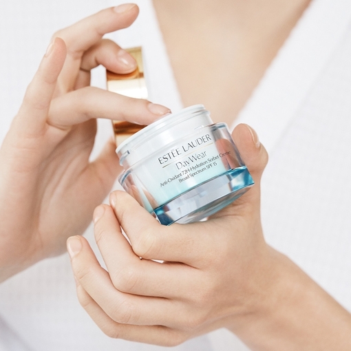 Product Estée Lauder Daywear Anti-Oxidant 72h Hydration Sorbet Creme SPF15 Normal/Combination Skin 50ml base image